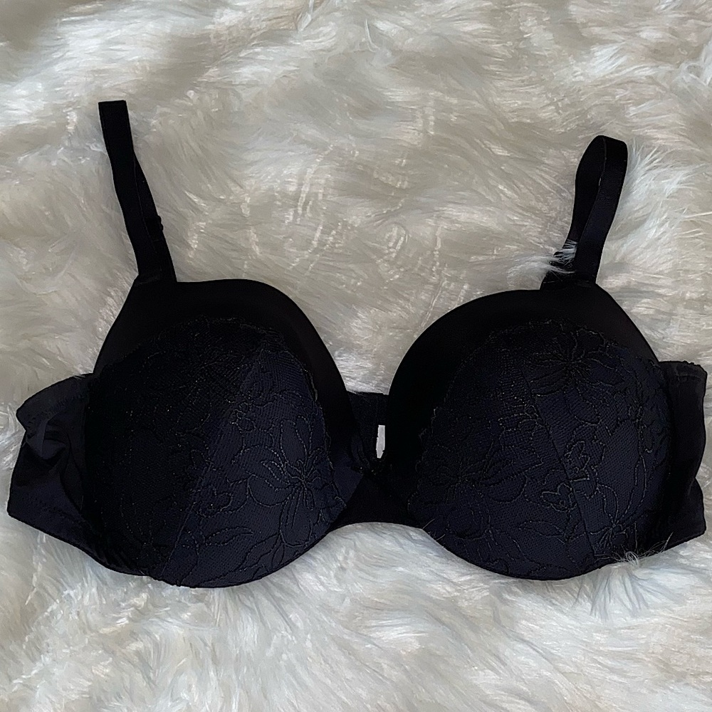 Maidenform black floral lace bra size 40D